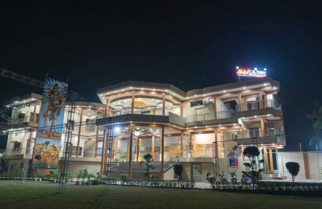 Hotel CM Palace
