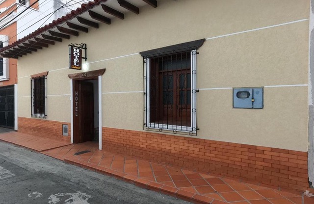 HOTEL COLONIAL