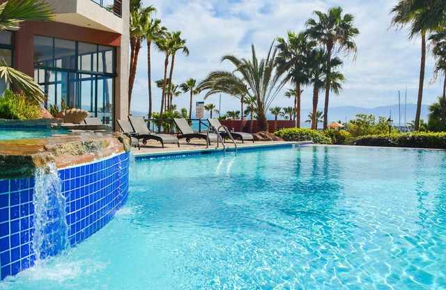 Hotel Coral And Marina
