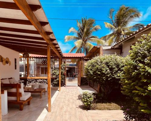 Hotel Coral Blanco with high speed internet Starlink and Galapagos Tour Operator