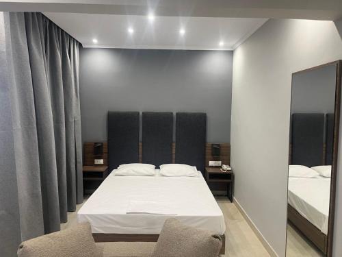 Hotel Costis