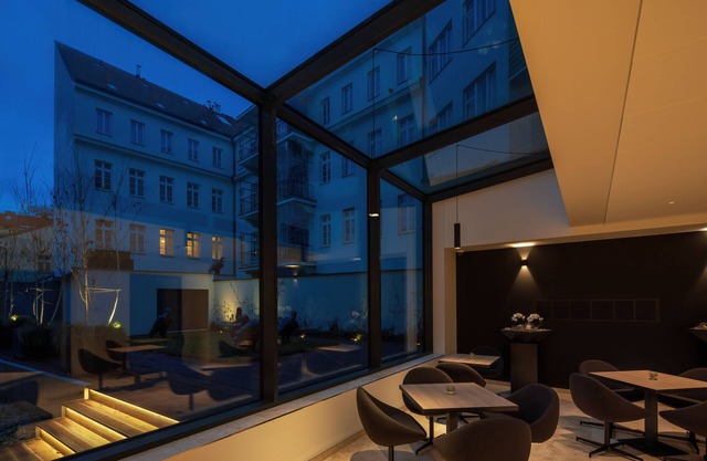 Hotel CUBE Prague