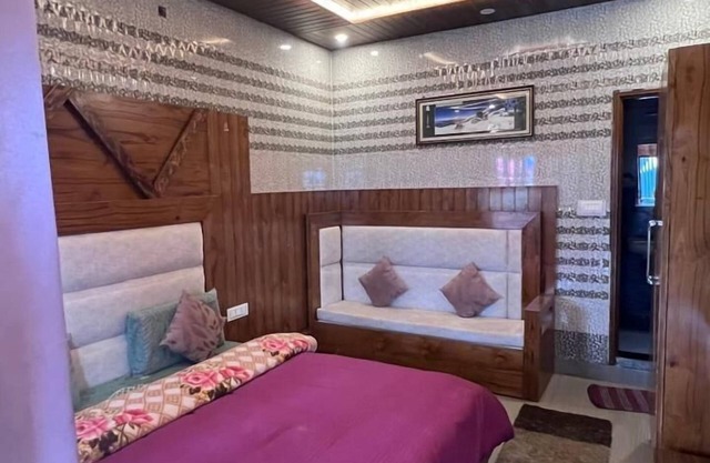 Hotel Dev Bhumi