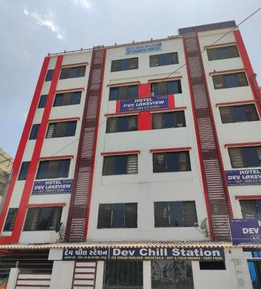 Hotel Dev Lakeview