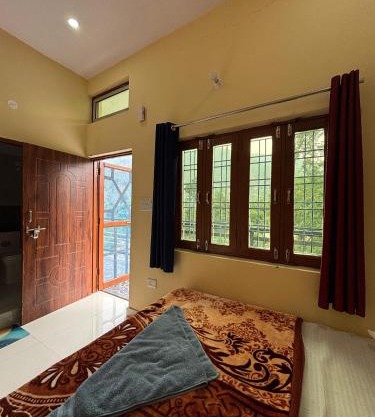 Hotel Devyatra