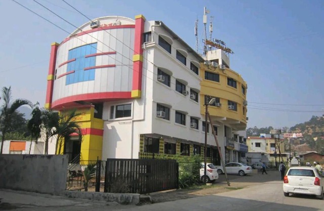 Hotel Dhruv Palace