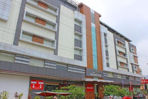 Hotel Diamonds Pearl