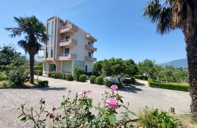 Hotel Dini