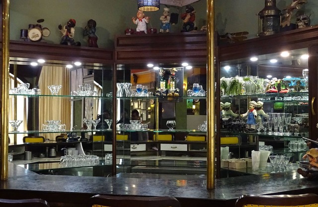 Hotel Diplomat Residency