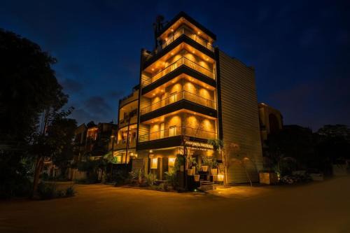 Hotel Downtown, Sector 51
