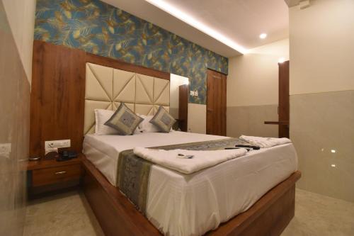 Hotel Dream Palace Residency - Near to US Embassy Bkc Mumbai