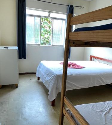 Hotel econômico no centro para 4 pessoas