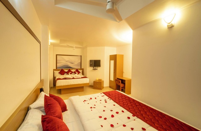 Hotel Eden Palace