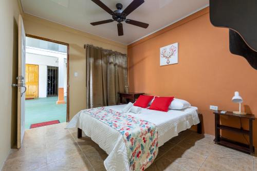 Hotel El Cocobolo Food&Rest Room 4 B&B WiFi AC Pkg Free Swimmingpool