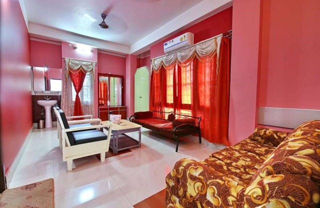 Hotel Ellora