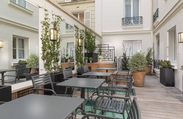 Hotel Elysées Céramic