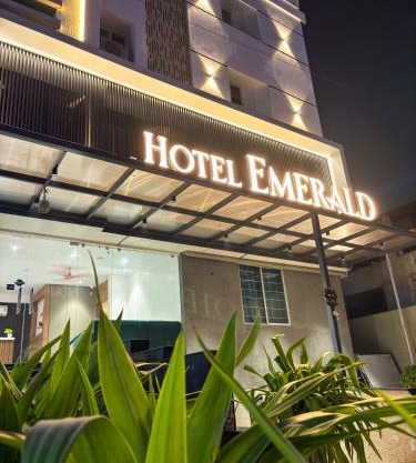 Hotel Emerald