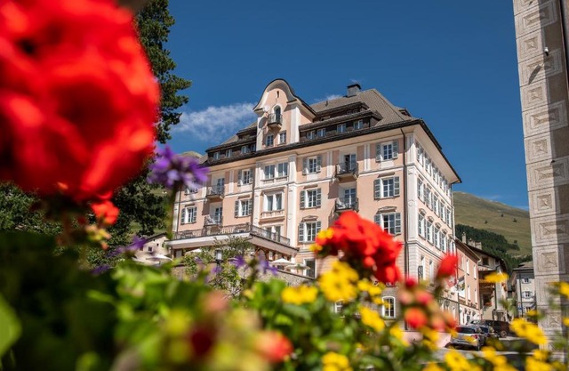 Hotel Engiadina