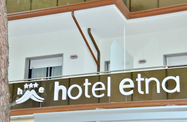 Hotel Etna