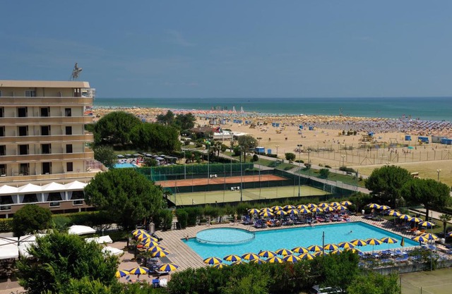 Hotel Excelsior