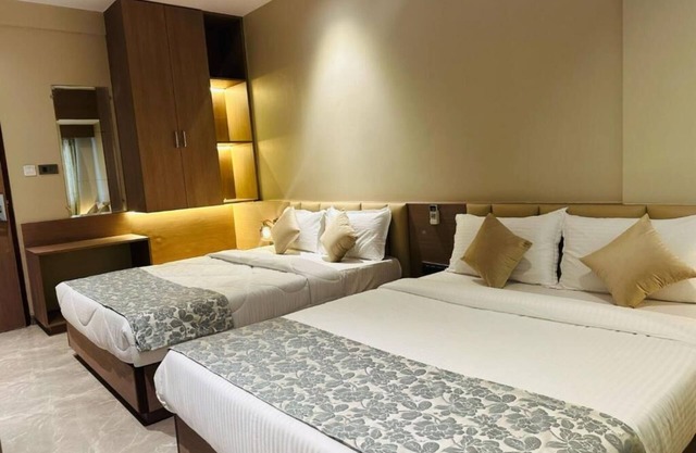 Hotel Falcon Inn