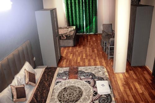 Hotel Fast Way Manali #Near zingbus #Near Pizzahut #By Linkway