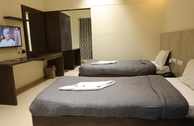 HOTEL GALAXY DELUXE