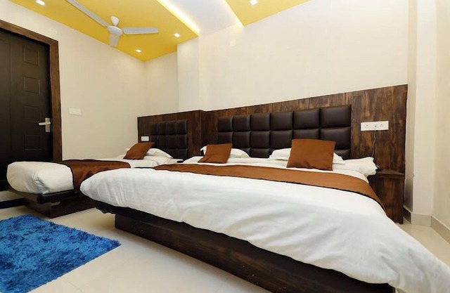 Hotel Ganga Ashraye