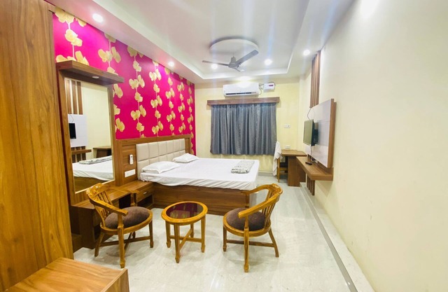 Hotel Ganga Vatika By GRB
