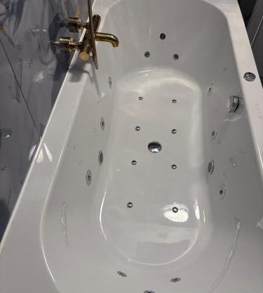 Hôtel Garden's jacuzzi spa 1