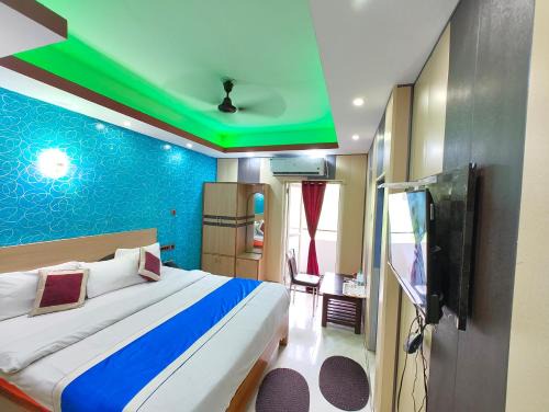 HOTEL GAYTRI GUEST HOUSE Near Mansa Devi Temple and Chandi Devi Temple ! Ganga River- Free Wifi and Parking Facilities- BEST BUDGET GUEST HOUSE