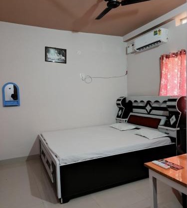 Hotel Girja Sagar