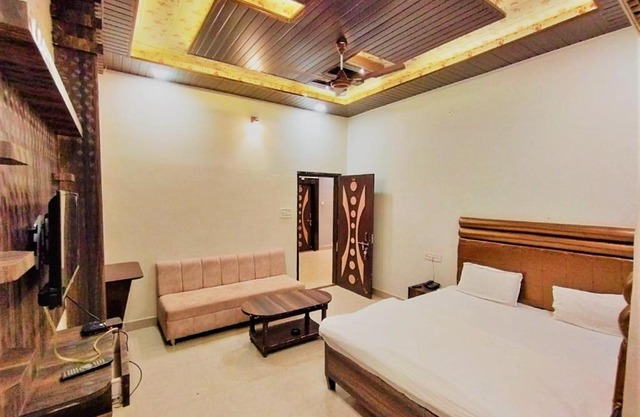 Hotel GK Jain