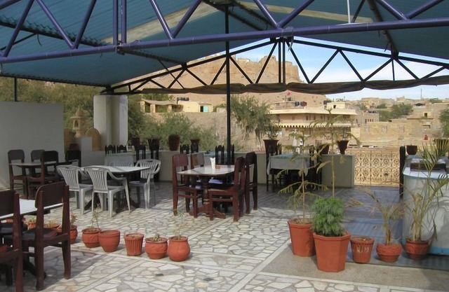 Hotel Golden City