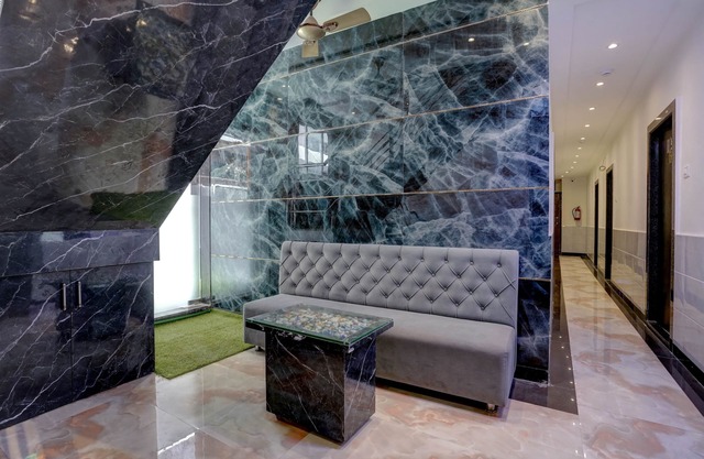 Hotel Golden Palace Residency