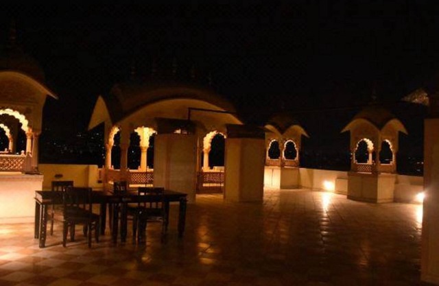 Hotel Golden Ram Vilas