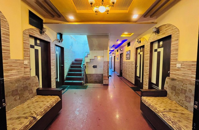 Hotel Good Luck Residency, Mount Abu