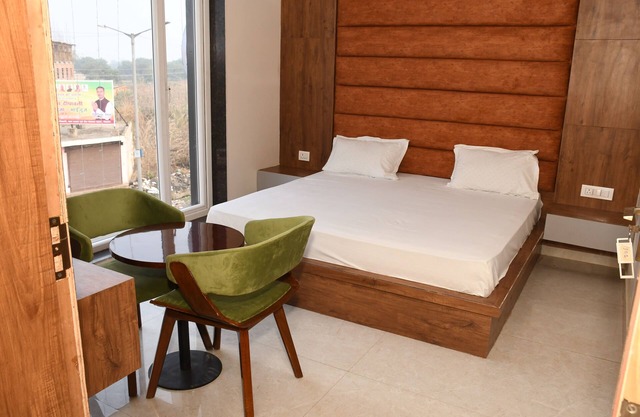 Hotel Govardhan Inn
