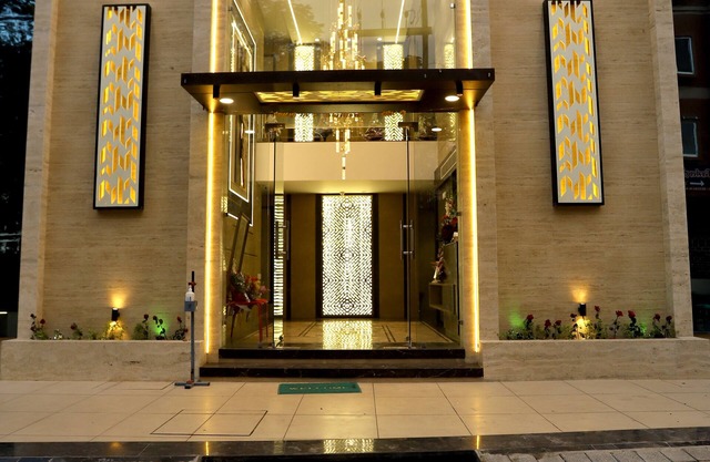 Hotel Grand Girdhar