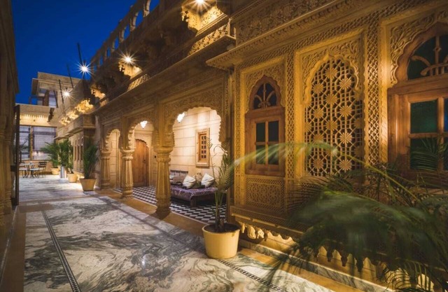 Hotel Grand Khalifa