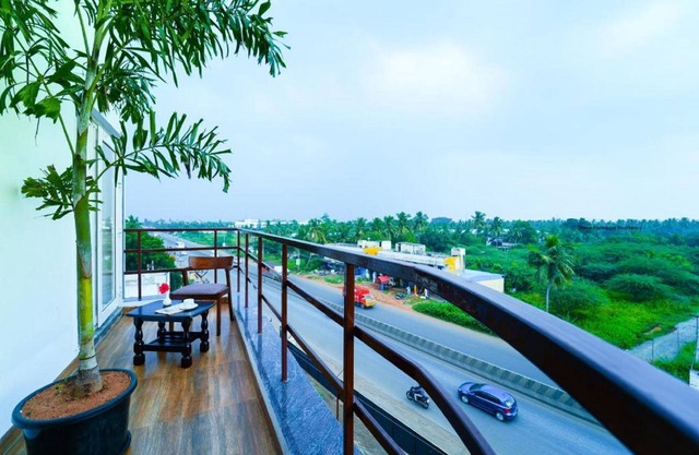 Hotel Grand Padappai Residency