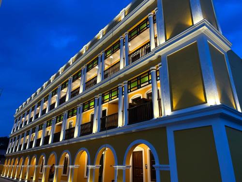 Hotel Grand Palais