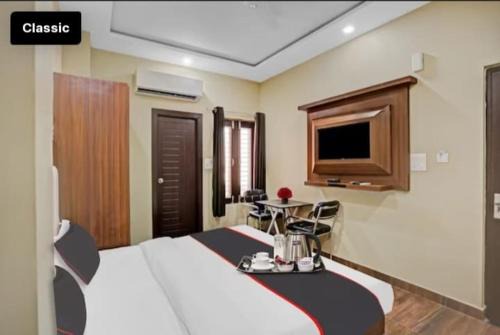 Hotel Green Apple BAREILLY