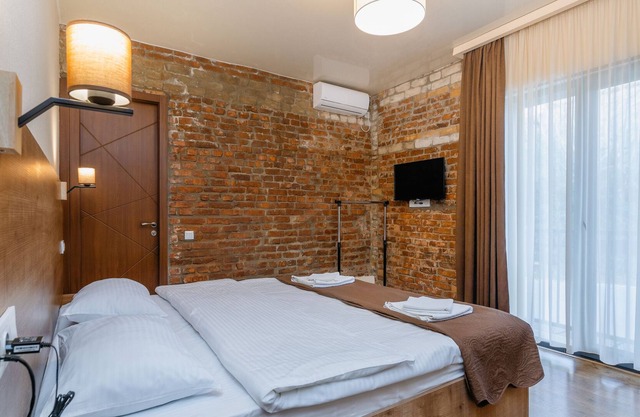 Hotel Green Town