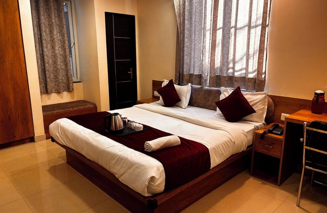 Hotel Gulabi Nagri