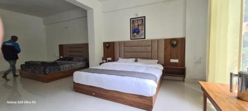 Hotel Gurudeva, Govindghat