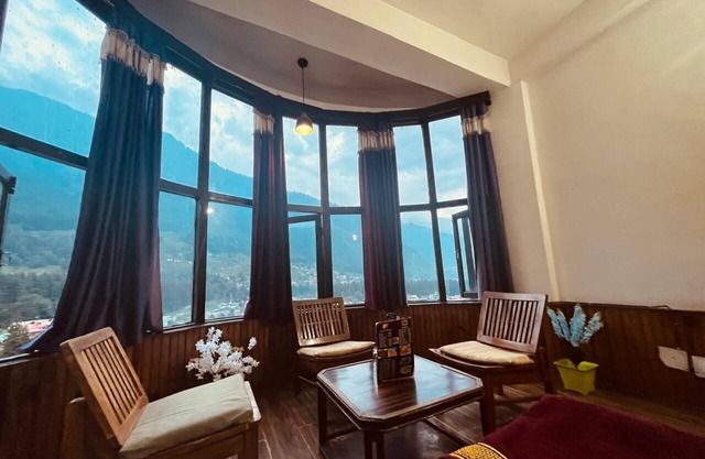 Hotel Hadimba palace