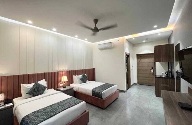 Hotel Happy Stay - Delhi Airport