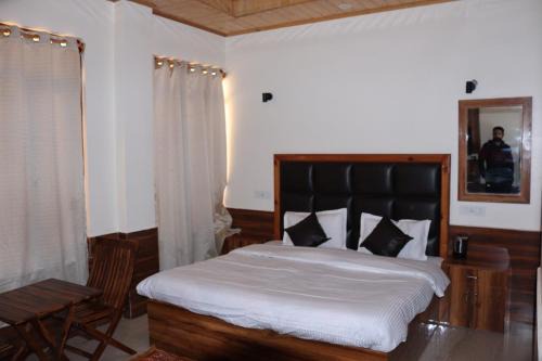 Hotel Hillview Crest