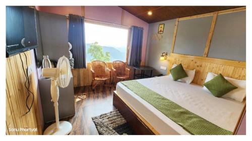 Hotel Hima-Aksh cottages In Sigri